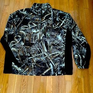Men’s XL Drake 1/4 zip light weight pullover!